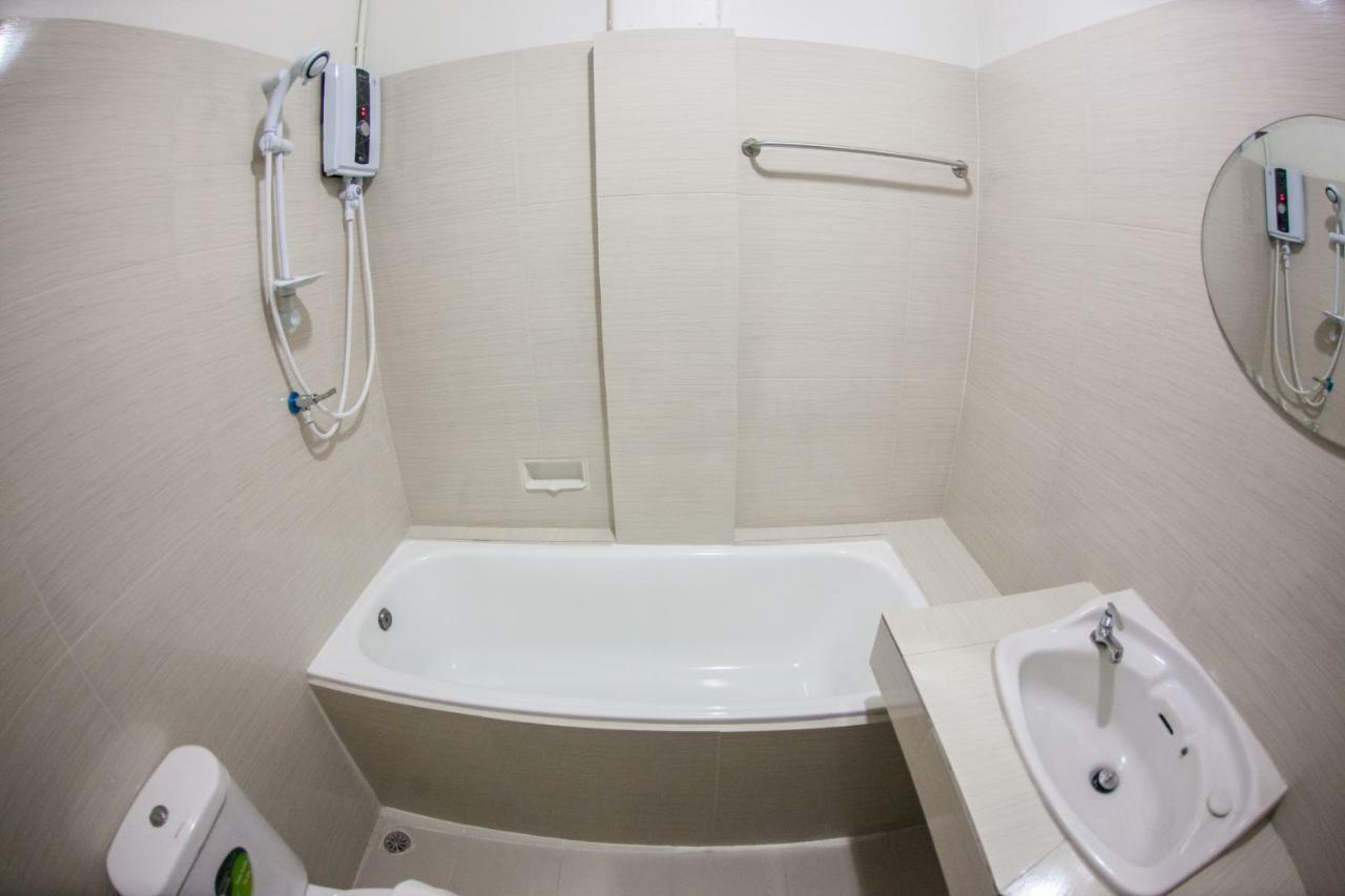 The Train Hotel Hatyai Hat Yai Ngoại thất bức ảnh